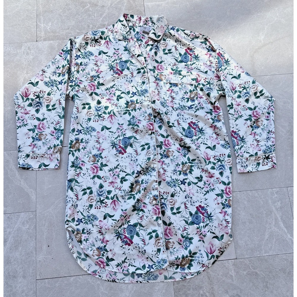Vintage Sostanza White Floral Night Shirt Button Up Size M Satin LS Grannycore